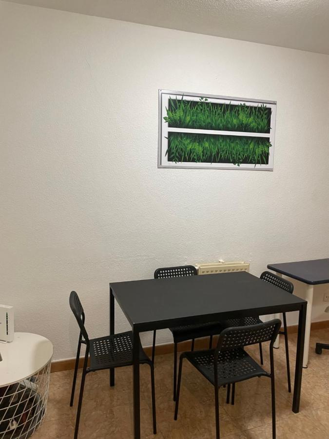 Bed and Breakfast Sol Montera & Parking Tph Madrid Exterior foto